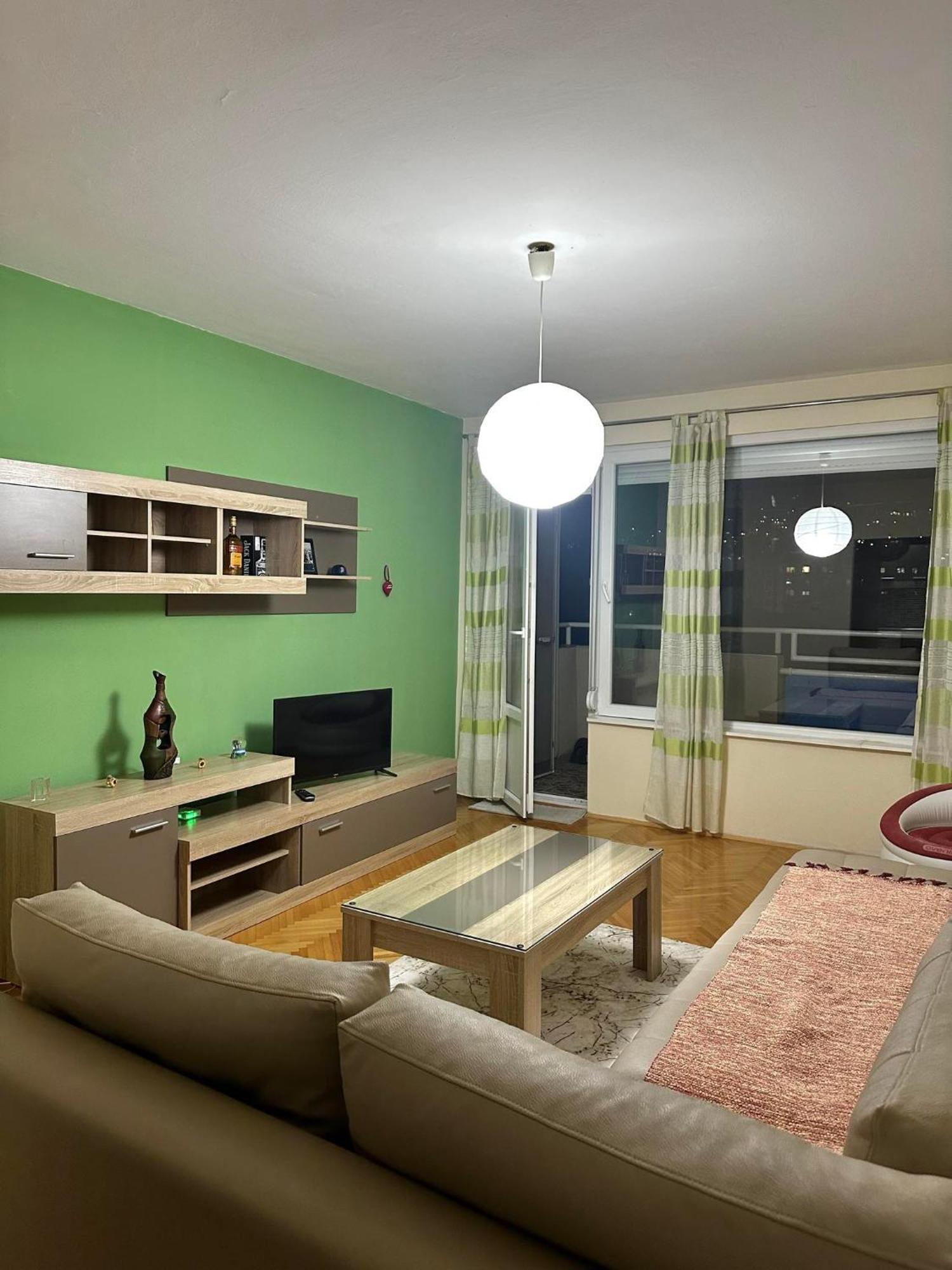 M Apartment *
